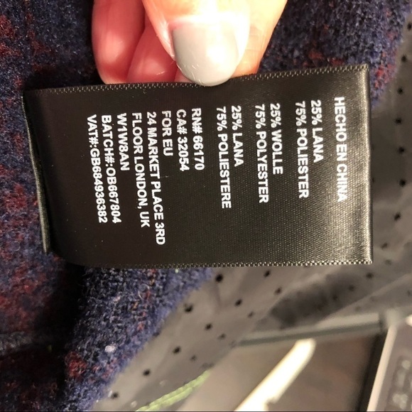 NWOT Urban Outfitters Shirt Size M-L - Picture 6 of 6